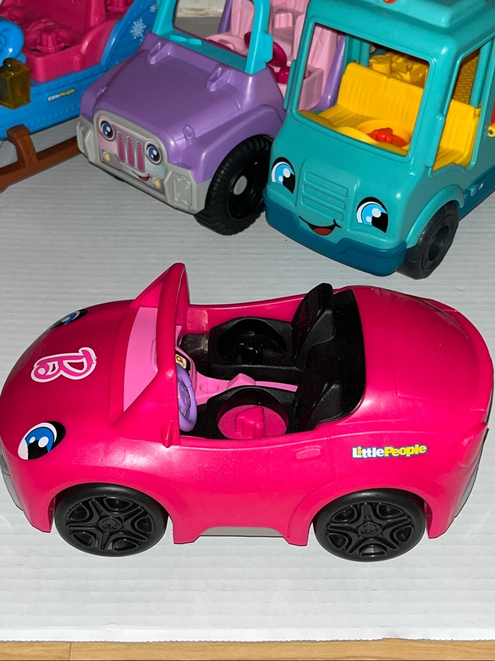 Little people Cars convertible & Jeep Barbie Taco truck 2 Sleigh Frozen Princess - Picture 13 of 16